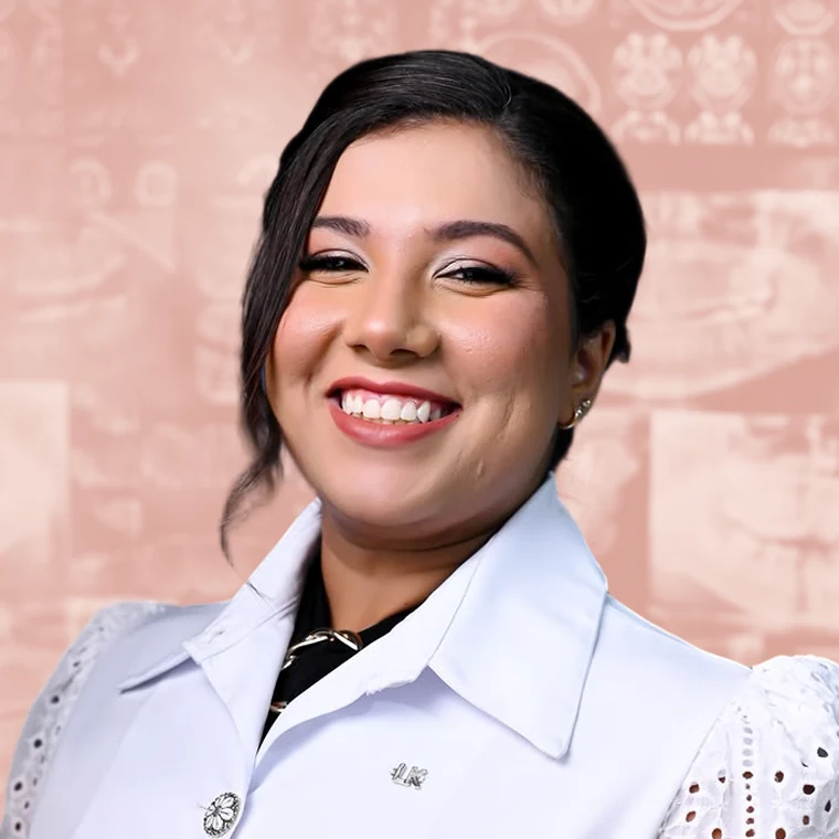 Retrato da Dra. Larissa Nave